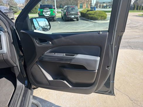 Used 2018 Chevrolet Colorado Z71 image 33