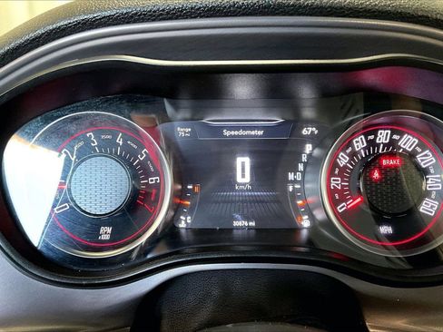 Used 2023 Dodge Challenger SXT image 18