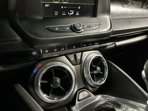 Used 2019 Chevrolet Camaro LT image 29