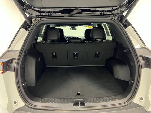 Used 2025 Chevrolet Equinox LT w/ Convenience Package II FWD image 31