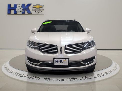 Used 2018 Lincoln MKX Reserve w/ Driver Assistance Package AWD/4WD image 2