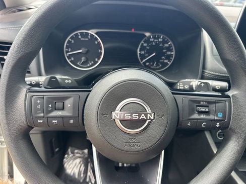 Certified 2023 Nissan Rogue SV FWD image 22
