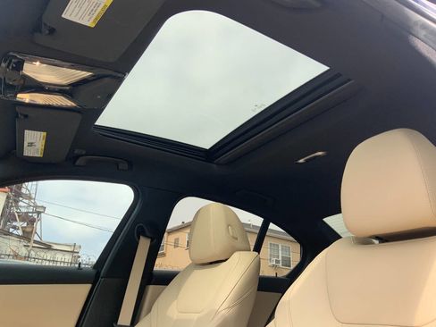 Used 2019 BMW 330i Sedan w/ Convenience Package RWD image 27