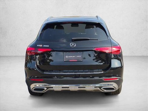 Used 2023 Mercedes-Benz GLC 300 image 6