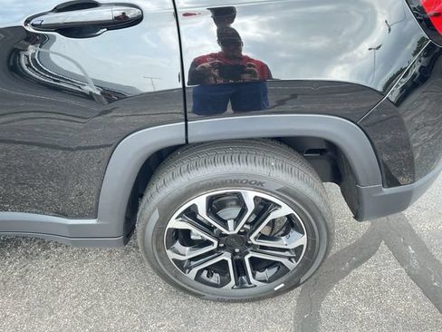 Used 2023 Jeep Compass Limited w/ Sun and Sound Group AWD/4WD image 33