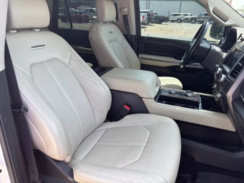 Used 2020 Ford Expedition Platinum AWD/4WD image 23