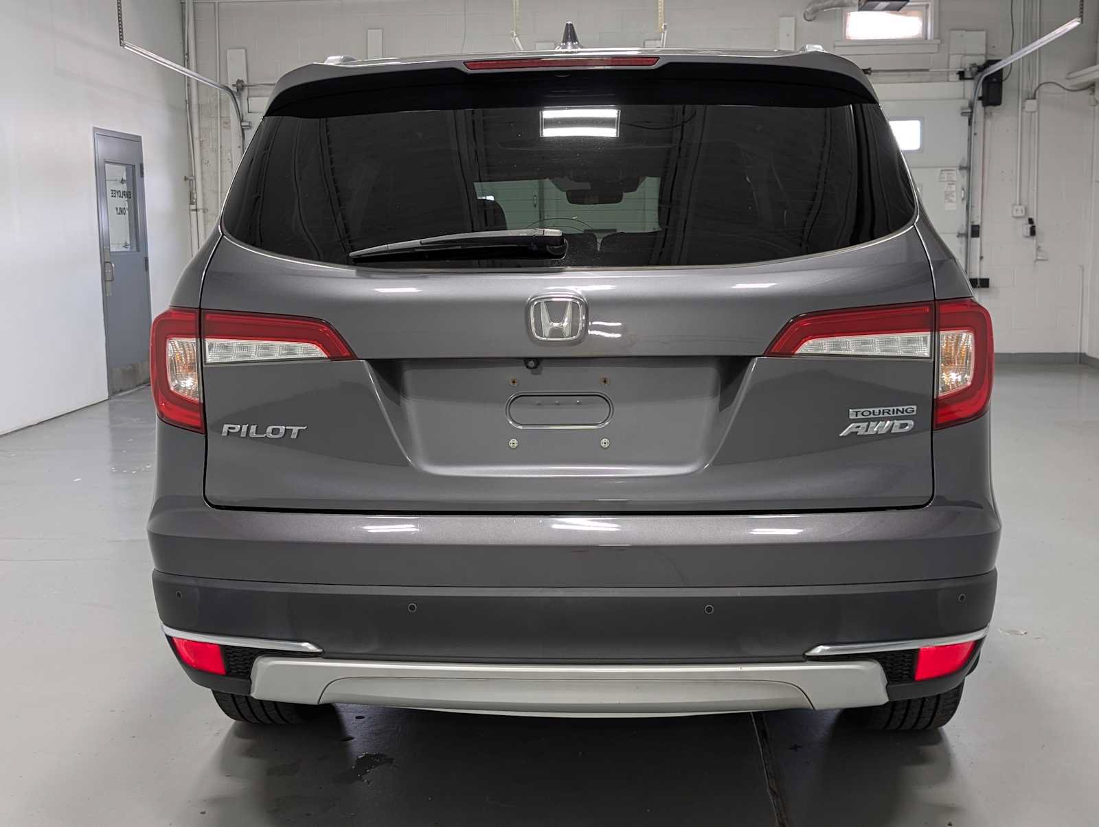 Used 2020 Honda Pilot Touring image 9
