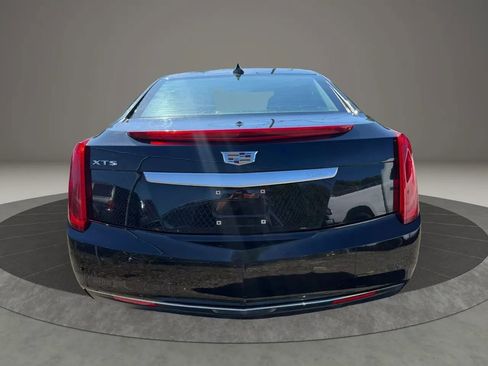 Used 2017 Cadillac XTS FWD image 6