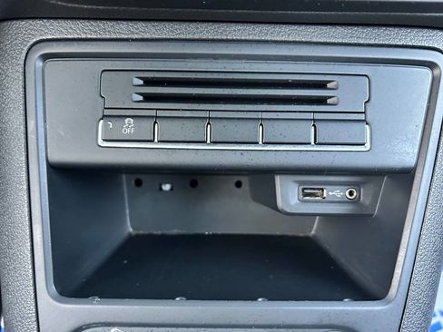 Used 2017 Volkswagen Tiguan Wolfsburg Edition image 25