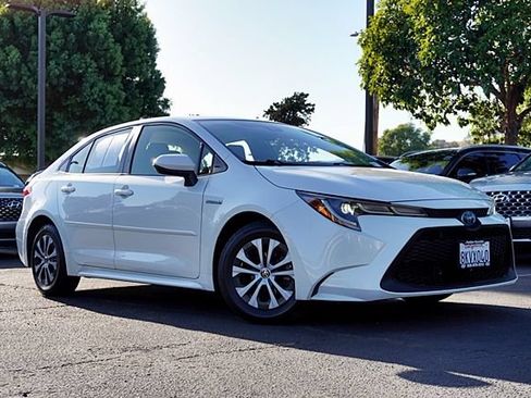 Used 2020 Toyota Corolla LE w/ Body Protection Package FWD image 2