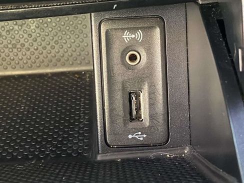 Used 2017 Volkswagen Golf 4-Door FWD image 26
