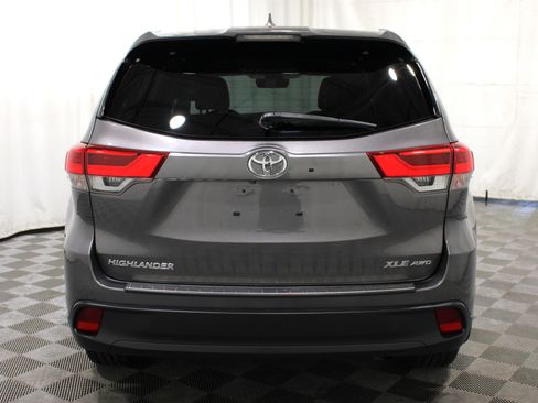 Used 2018 Toyota Highlander XLE w/ Protection Package #3 AWD/4WD image 33