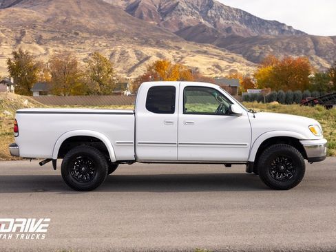 Used 2001 Toyota Tundra Limited image 9