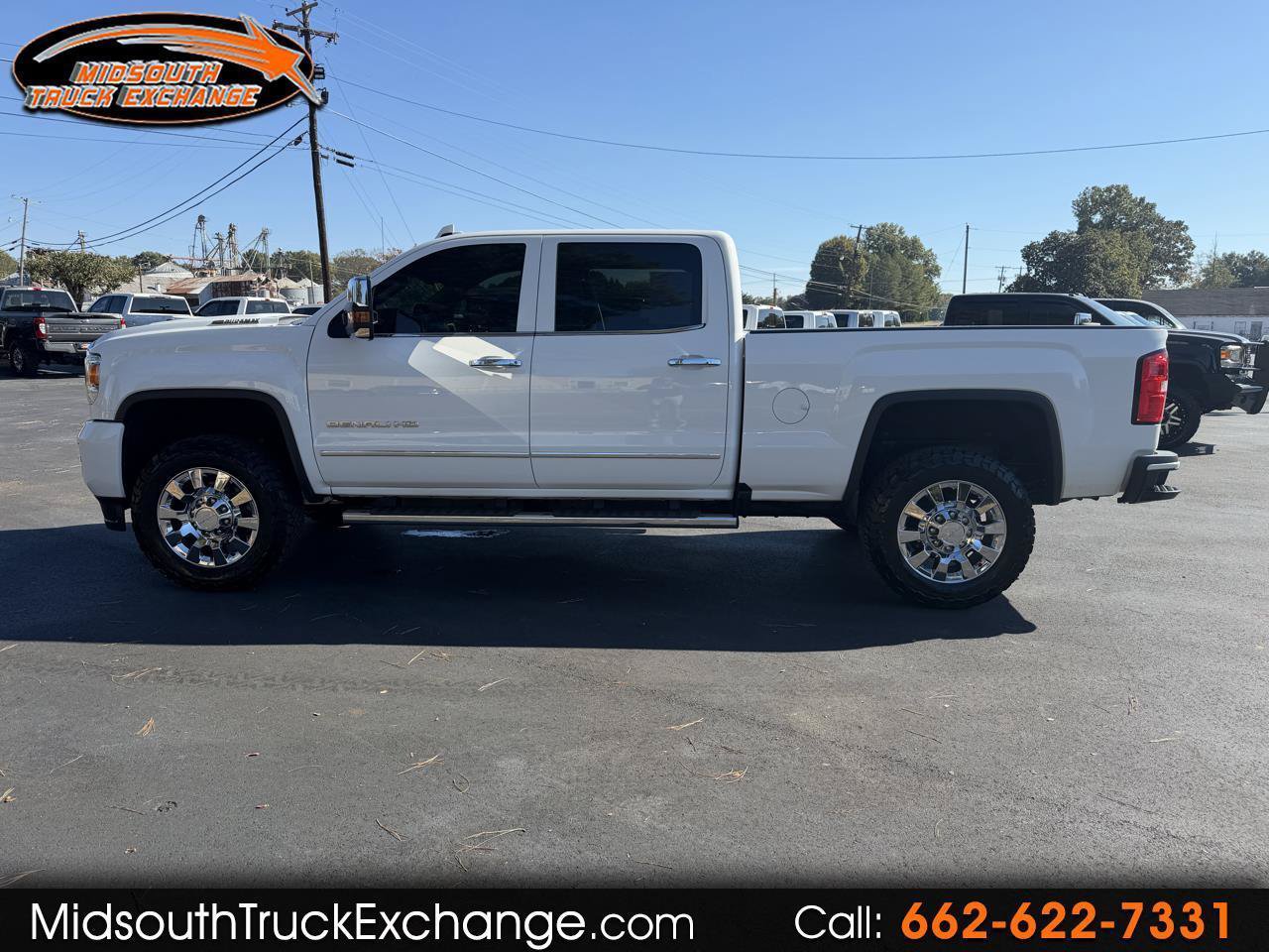 Used 2019 GMC Sierra 2500 Denali w/ Duramax Plus Package AWD/4WD image 1