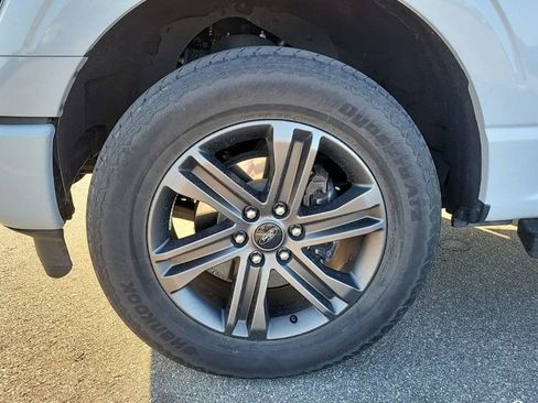 Used 2022 Ford F150 Lariat image 9