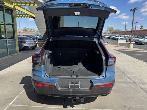 Used 2022 Volvo C40 P8 Recharge Ultimate image 34