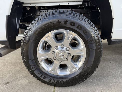 Used 2024 RAM 3500 Big Horn image 9