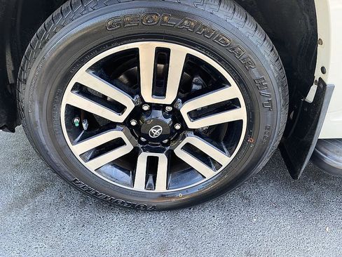 Used 2017 Toyota 4Runner Limited image 14