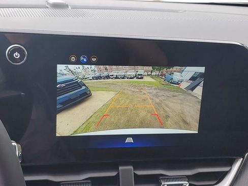 New 2026 Chevrolet Equinox LT w/ LPO, Floor Liner Package image 23