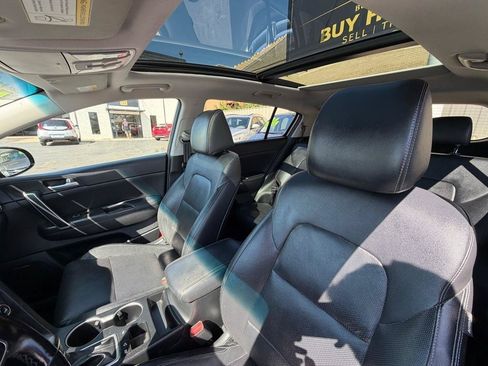 Used 2017 Kia Sportage EX w/ EX Technology Package FWD image 35