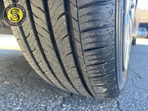 Used 2015 Nissan Sentra S image 10