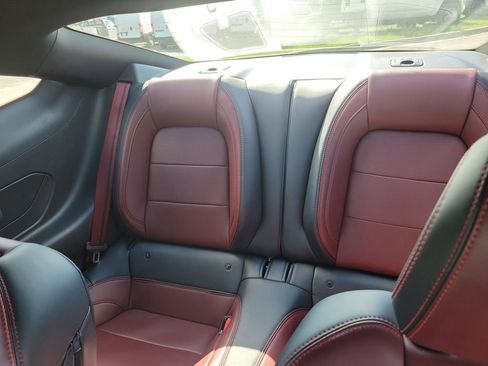Used 2025 Ford Mustang Premium image 29