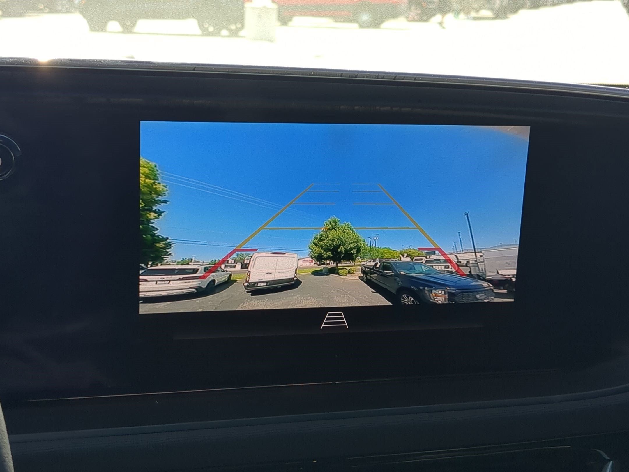 Used 2025 Buick Envista Avenir FWD image 25