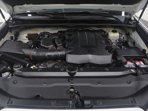 Used 2017 Toyota 4Runner SR5 Premium image 28