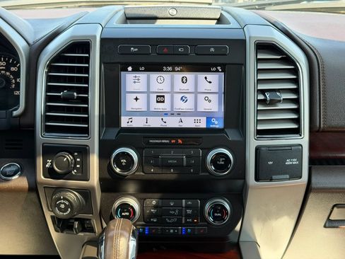 Used 2019 Ford F150 King Ranch w/ Equipment Group 601A Luxury AWD/4WD image 41