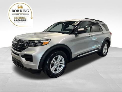 Used 2024 Ford Explorer XLT RWD image 1
