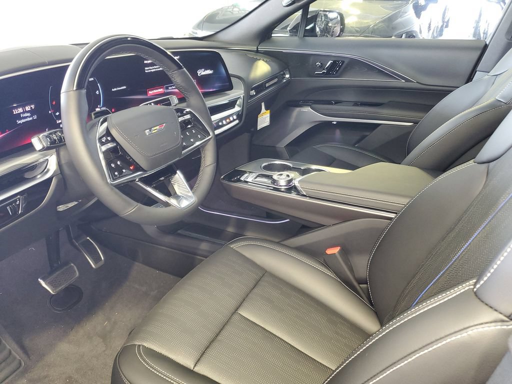 New 2026 Cadillac Lyriq V w/ LPO, Bronce Accent Package AWD/4WD image 29