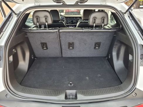 Used 2023 Chevrolet Bolt EUV LT w/ Convenience Package FWD image 33