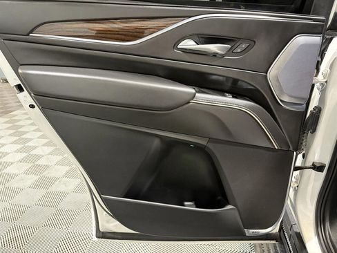 Used 2022 Cadillac Escalade Sport Platinum w/ Heavy-Duty Trailer Package image 19