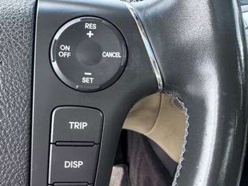 Used 2010 Hyundai Genesis 4.6 image 15