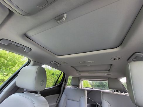 Used 2018 GMC Acadia SLT w/ LPO, Floor Liner Package FWD image 18