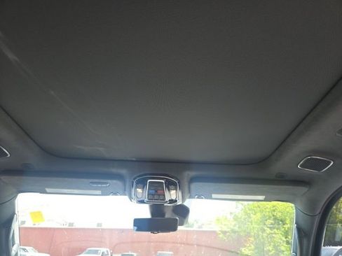 Used 2022 Jeep Grand Wagoneer Series II w/ Premium Group II AWD/4WD image 10