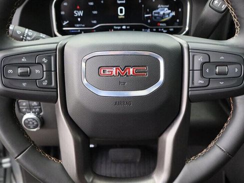 Used 2025 GMC Sierra 3500 AT4 w/ AT4 Premium Plus Package AWD/4WD image 21