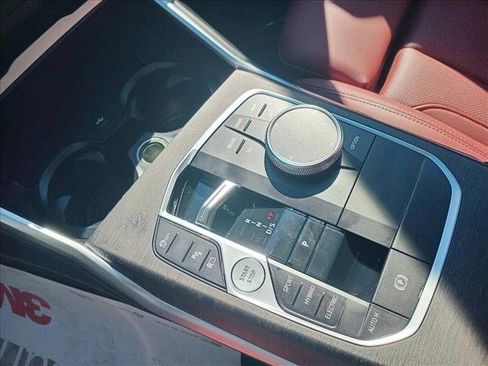 Used 2024 BMW 330e image 16