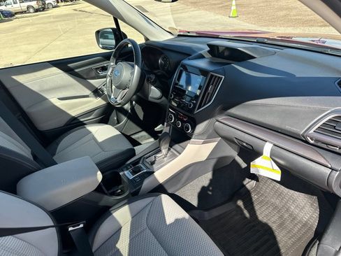 Used 2019 Subaru Forester Premium AWD/4WD image 33