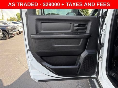 Used 2022 RAM 2500 Tradesman w/ Chrome Appearance Group AWD/4WD image 13