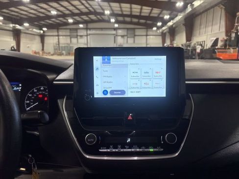 Used 2025 Toyota Corolla LE image 19