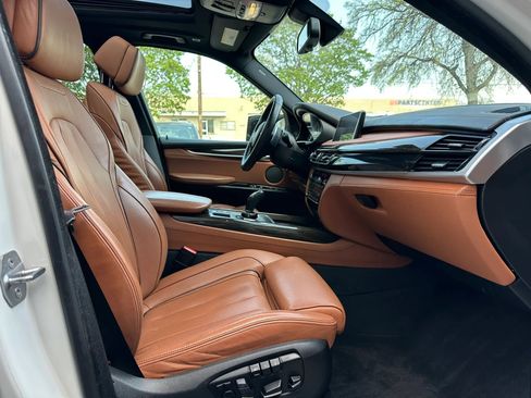 Used 2017 BMW X5 xDrive50i image 24