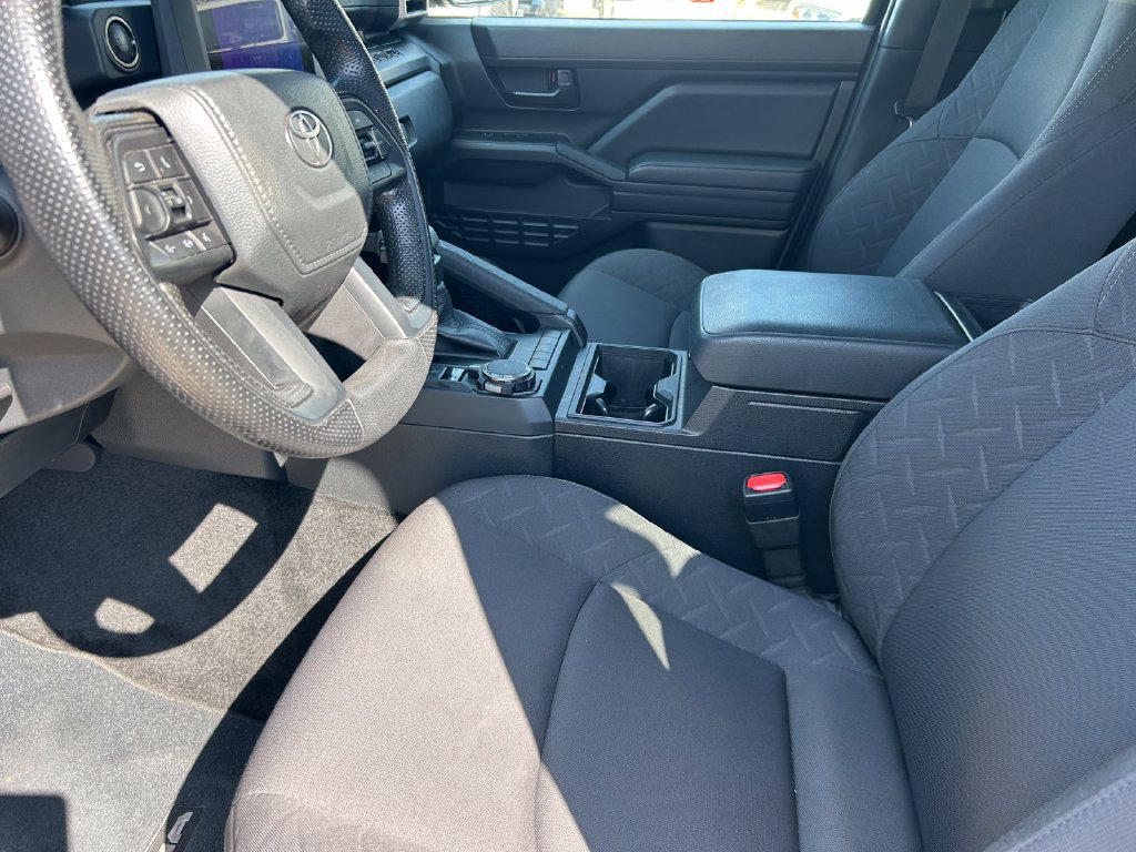 Certified 2025 Toyota Tacoma SR AWD/4WD image 11