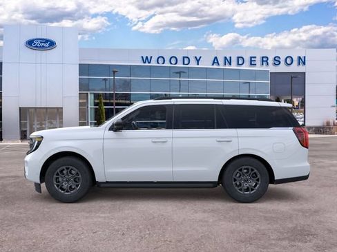 New 2026 Ford Expedition Active AWD/4WD image 3