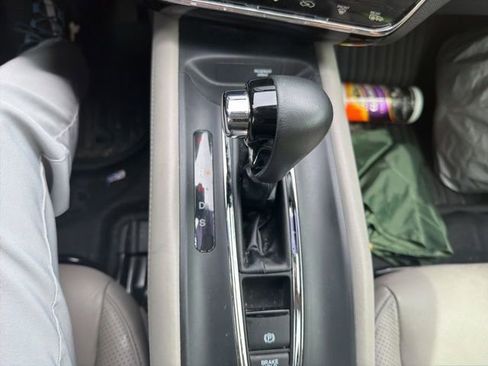 Used 2018 Honda HR-V EX-L image 13