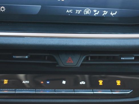 Used 2024 Buick Envision Sport Touring image 25