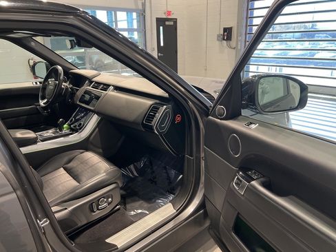 Used 2019 Land Rover Range Rover Sport HSE Dynamic image 35