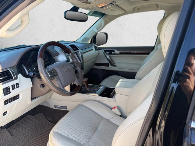 Used 2016 Lexus GX 460 Luxury AWD/4WD image 10