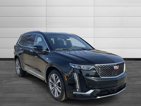 Certified 2025 Cadillac XT6 Premium Luxury w/ Platinum Package image 7