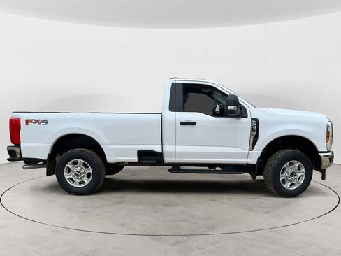 New 2026 Ford F250 XLT w/ FX4 Off-Road Package image 4
